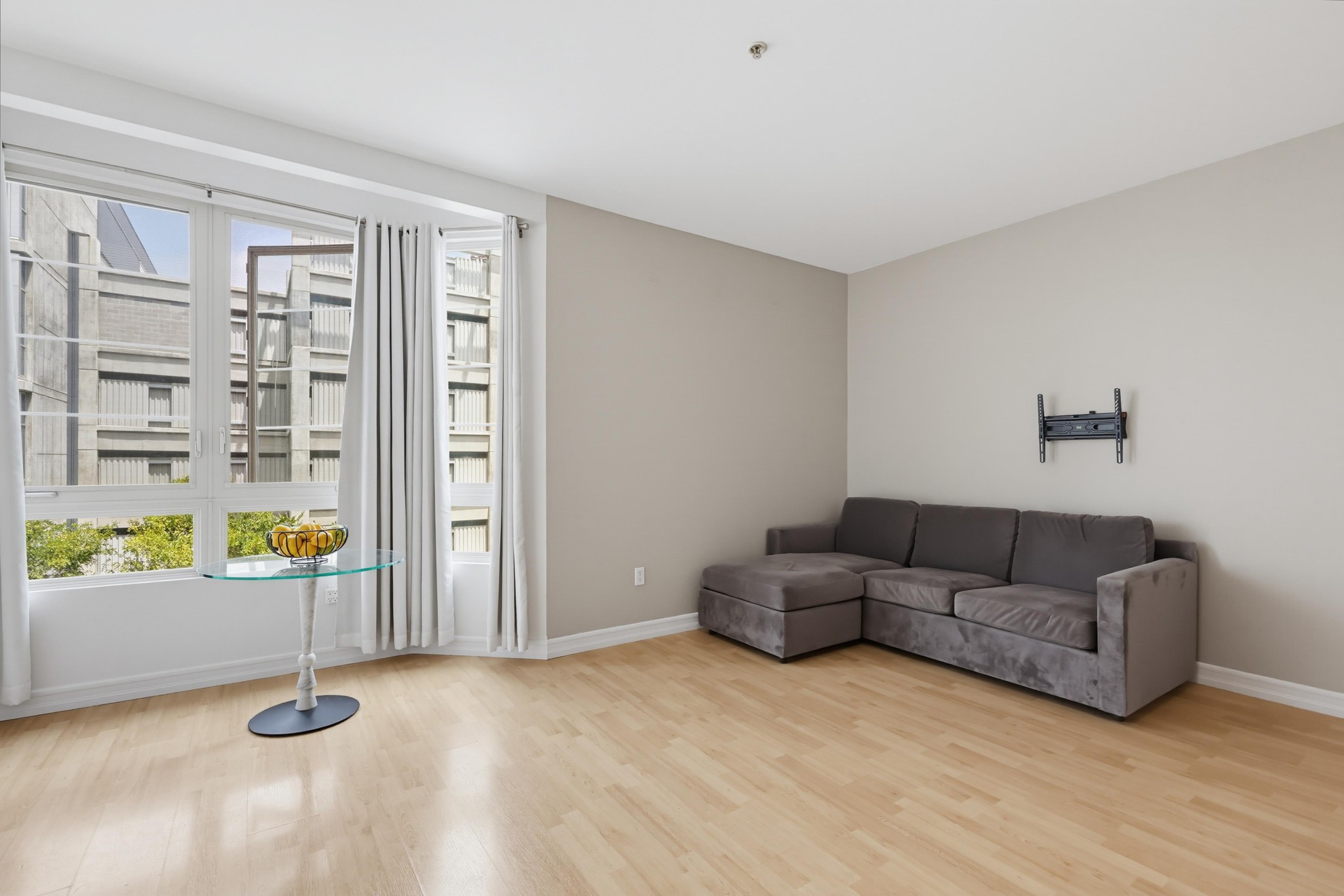 Virtual tour photo 30 of 50 for 1480 Broadway Unit 2420