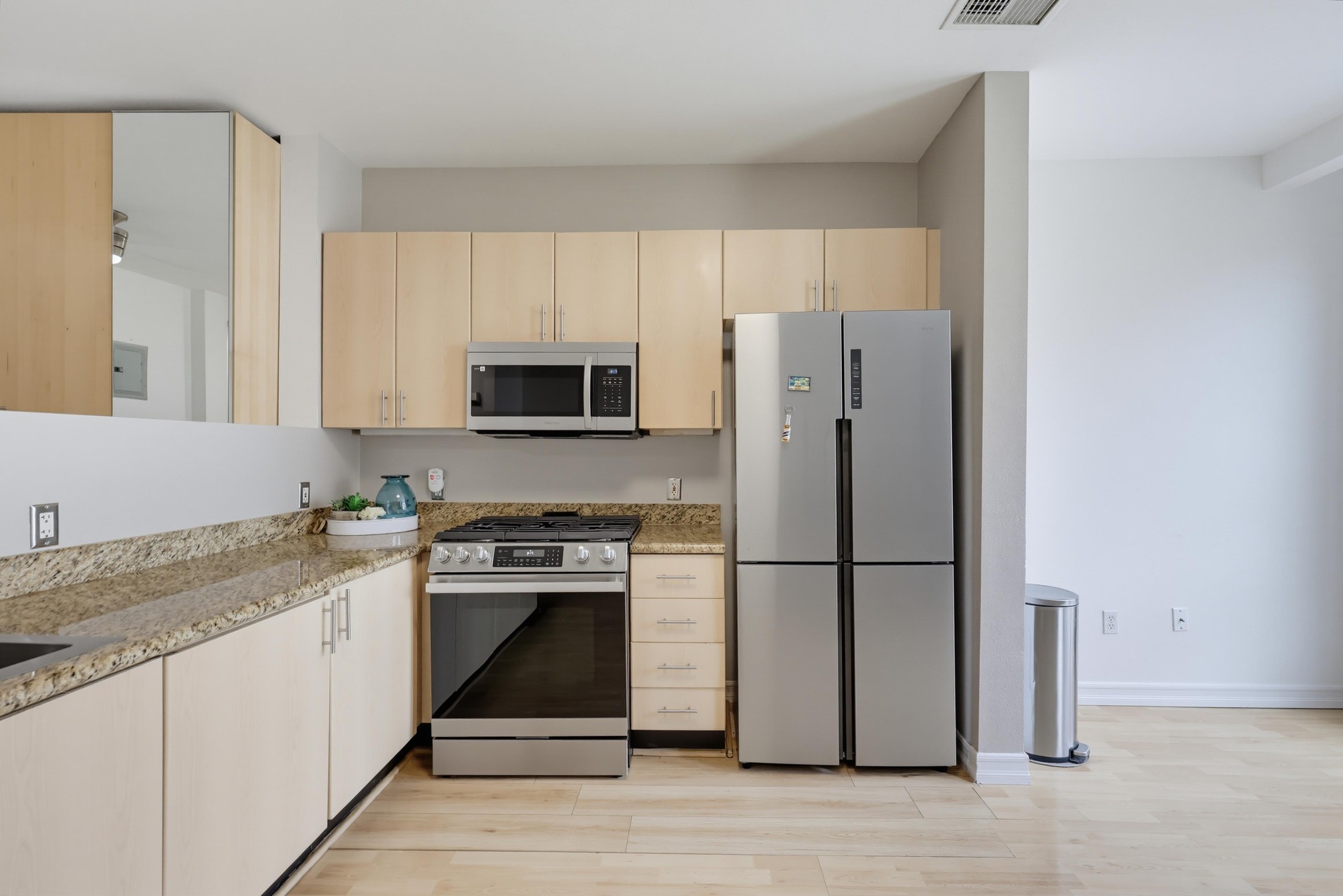 Virtual tour photo 32 of 50 for 1480 Broadway Unit 2420