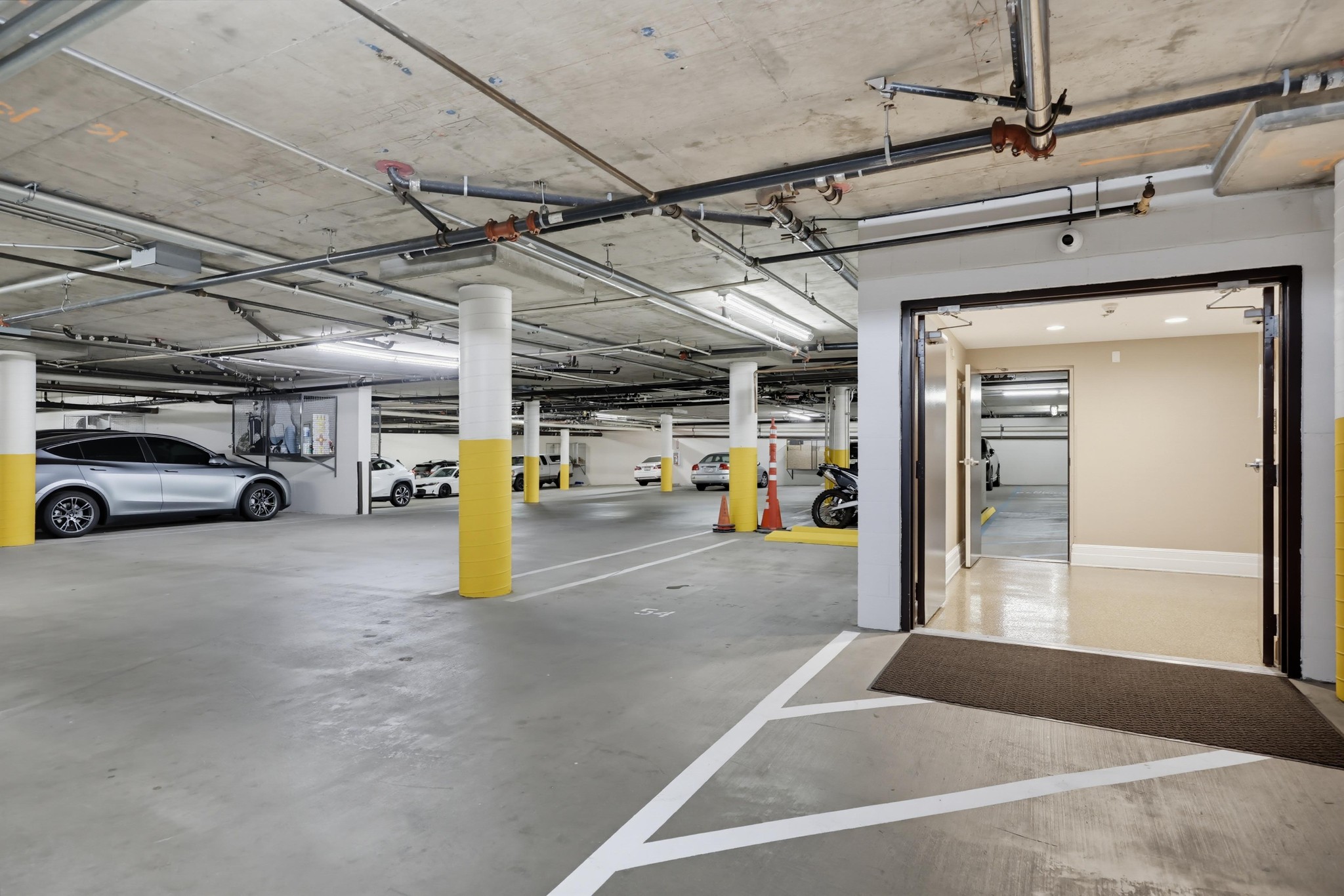 Virtual tour photo 48 of 50 for 1480 Broadway Unit 2420