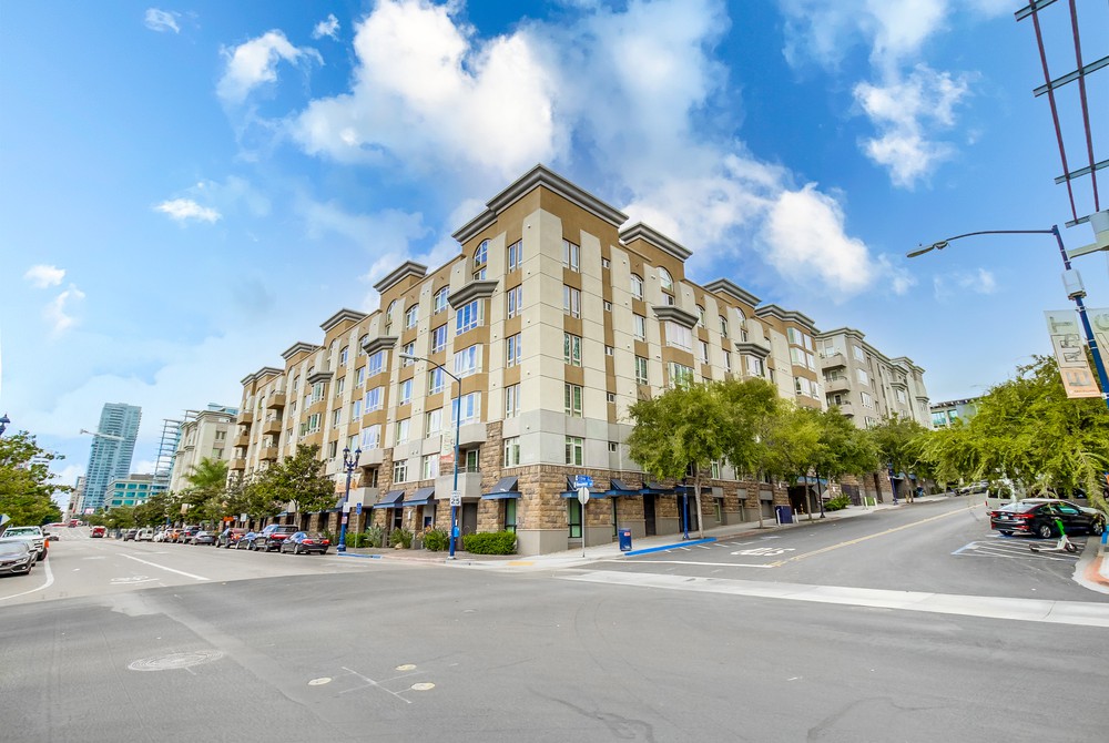 Virtual tour photo 1 of 59 for 1480 Broadway UNIT 2427