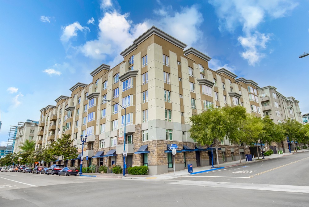 Virtual tour photo 3 of 59 for 1480 Broadway UNIT 2427
