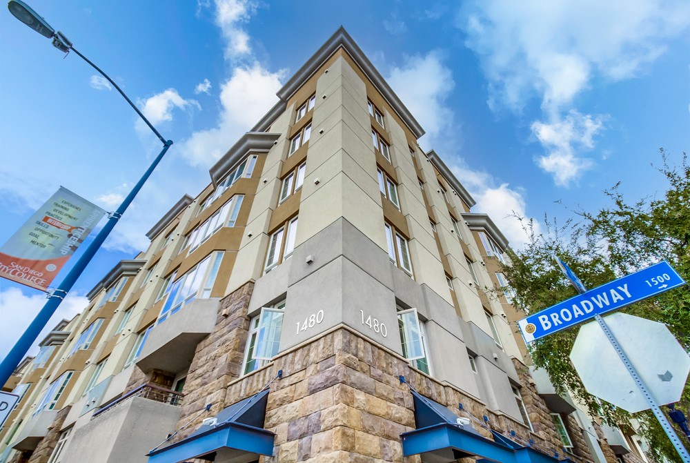 Virtual tour photo 5 of 59 for 1480 Broadway UNIT 2427