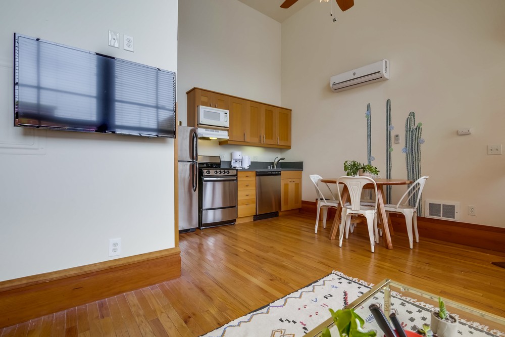 Virtual tour photo 14 of 52 for 1481 J St