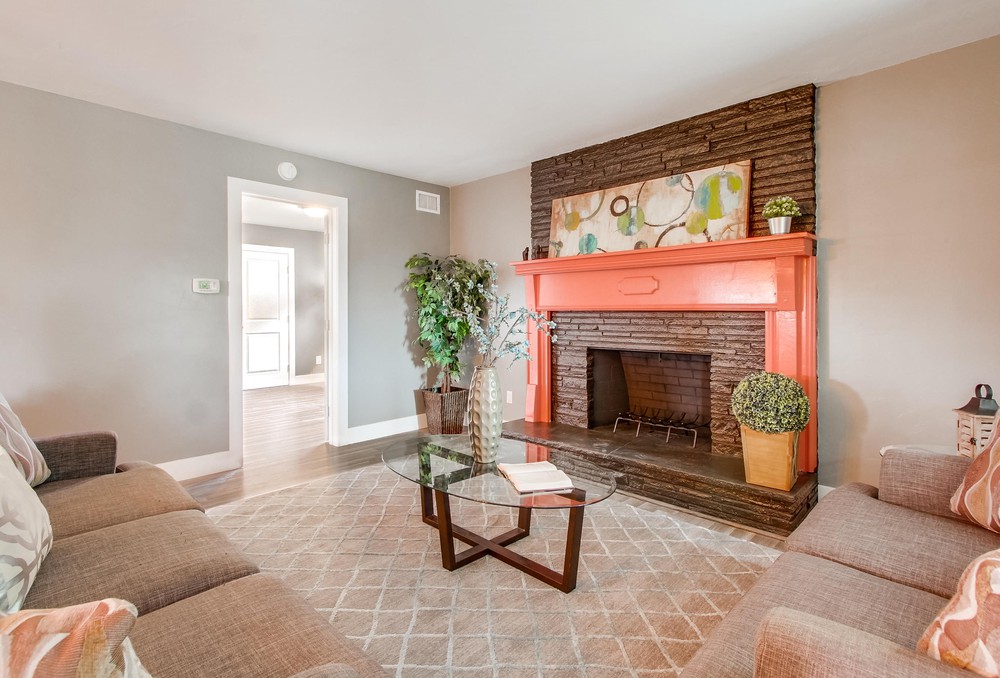 Virtual tour photo 11 of 59 for 1481 Mary Lou St