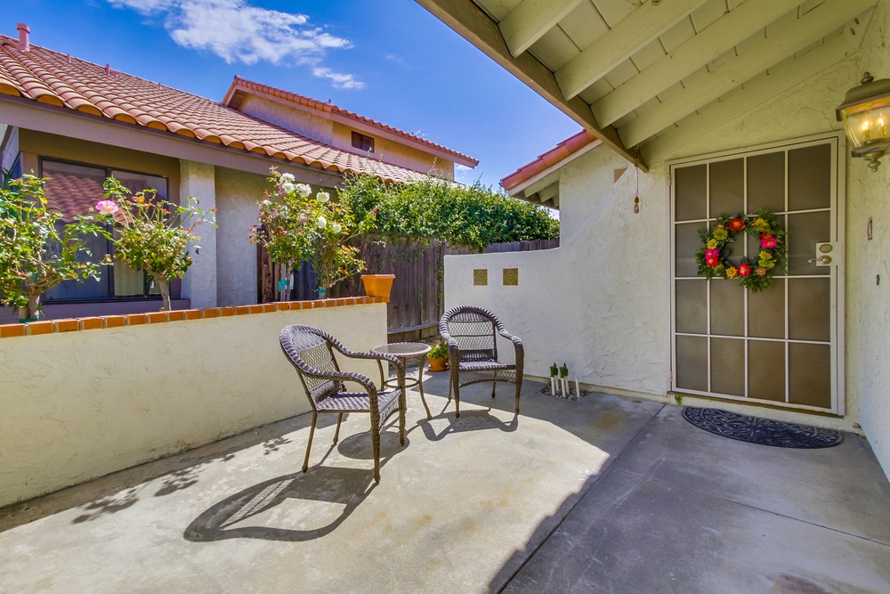Virtual tour photo 3 of 33 for 14835 Priscilla St