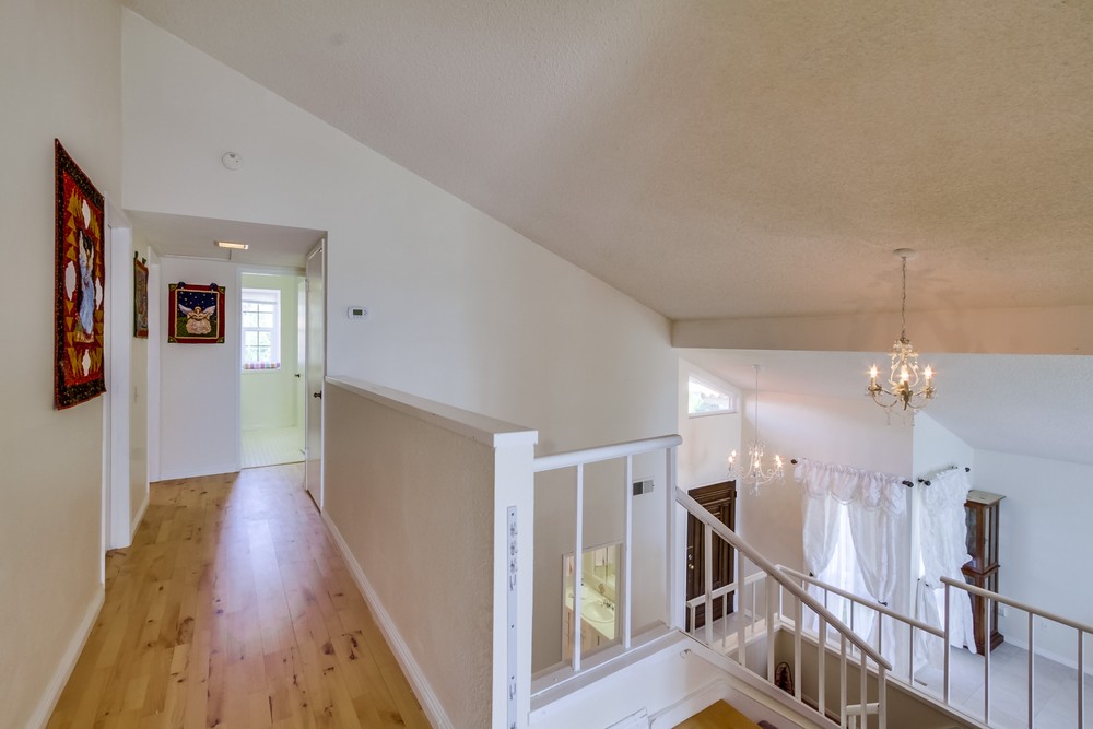 Virtual tour photo 19 of 33 for 14835 Priscilla St