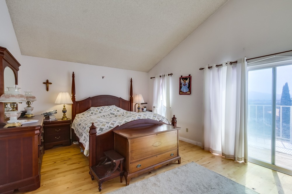 Virtual tour photo 20 of 33 for 14835 Priscilla St