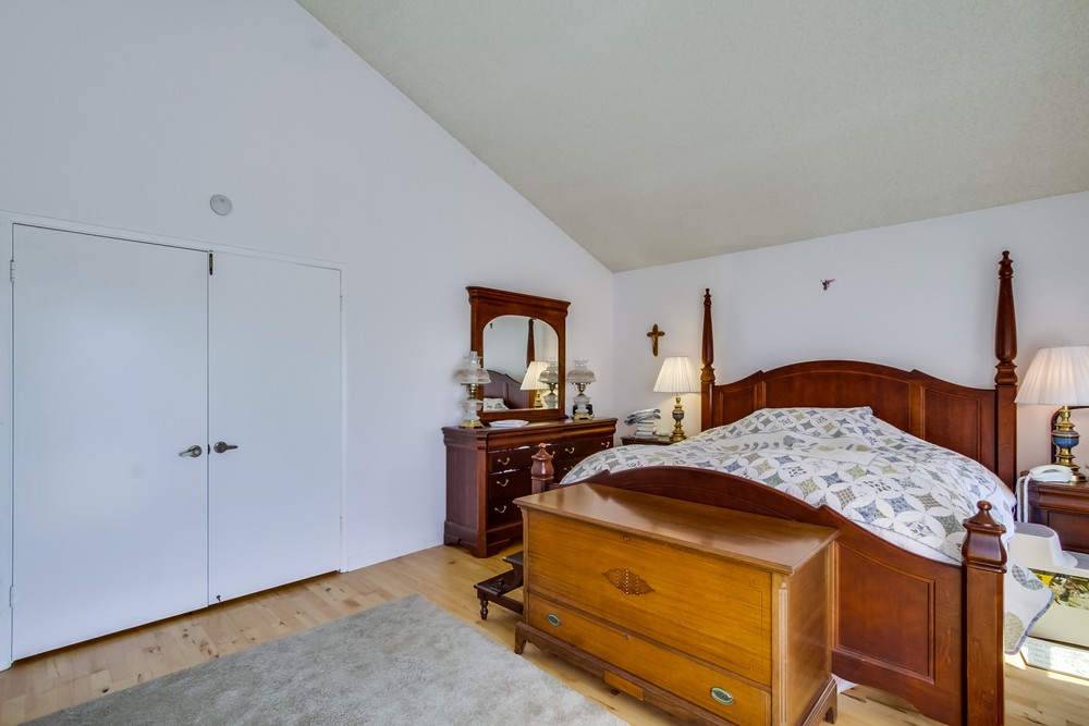 Virtual tour photo 22 of 33 for 14835 Priscilla St