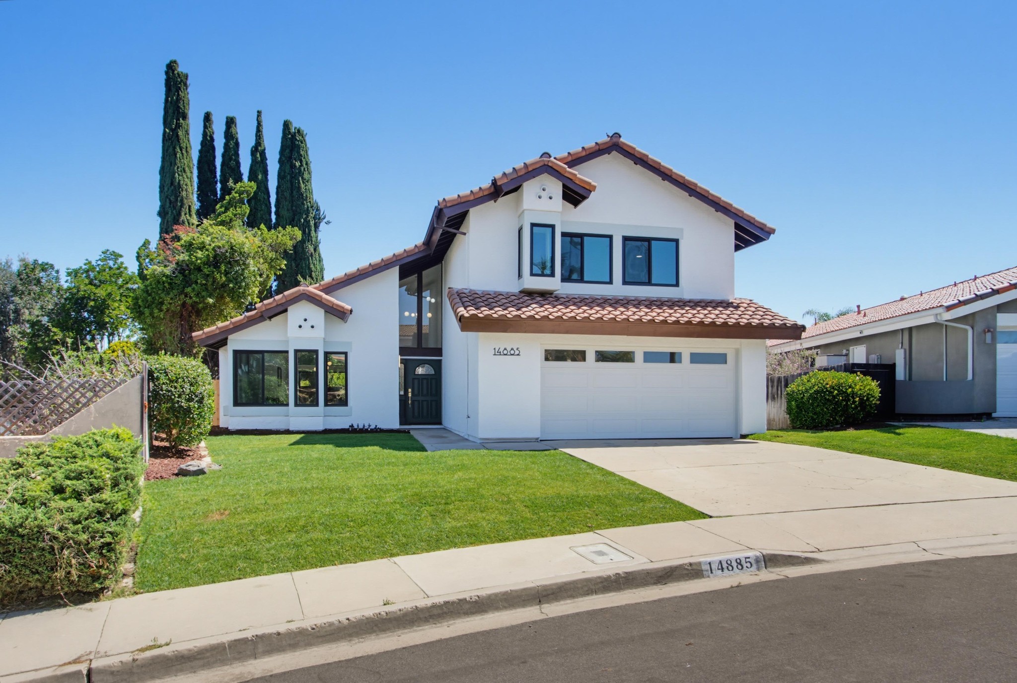 Virtual tour photo 1 of 77 for 14885 Priscilla St