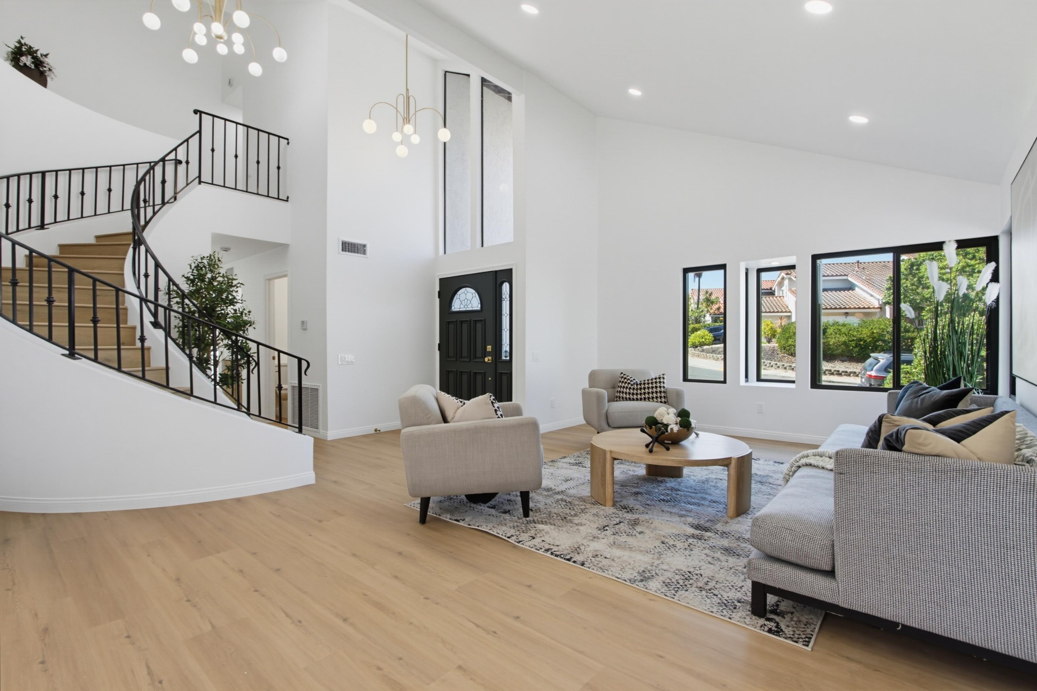 Virtual tour photo 7 of 77 for 14885 Priscilla St