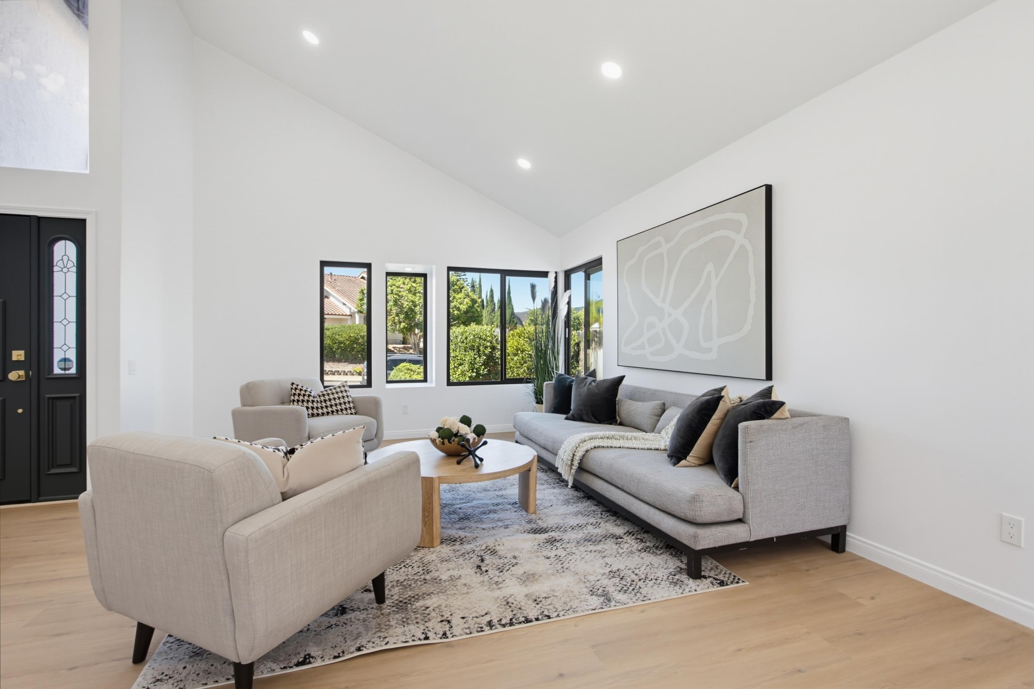 Virtual tour photo 8 of 77 for 14885 Priscilla St