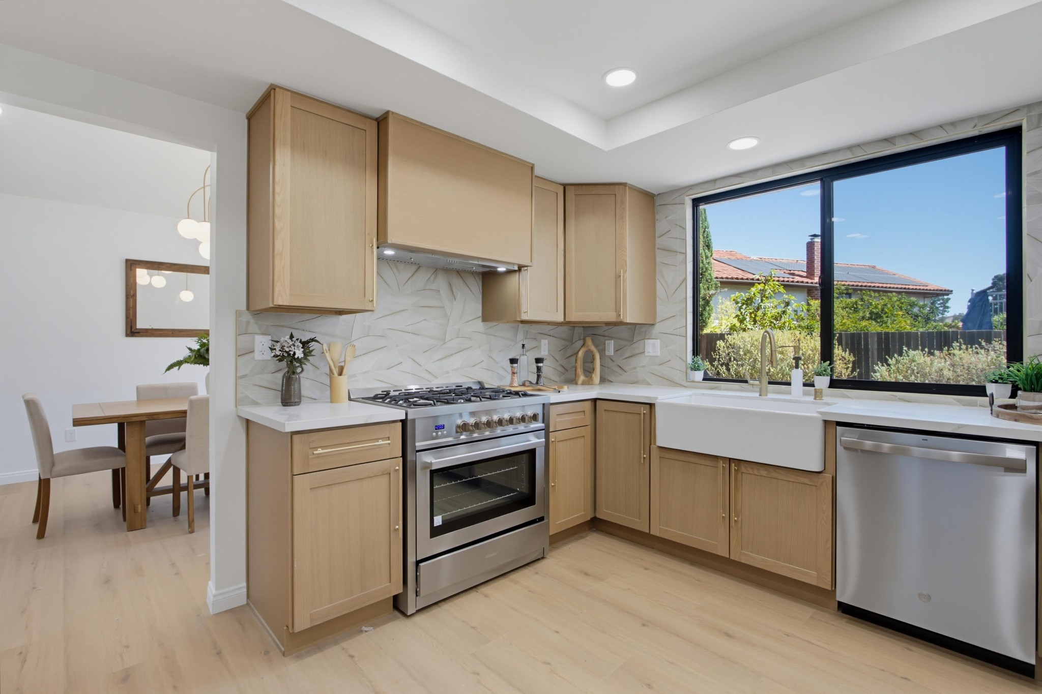 Virtual tour photo 19 of 77 for 14885 Priscilla St