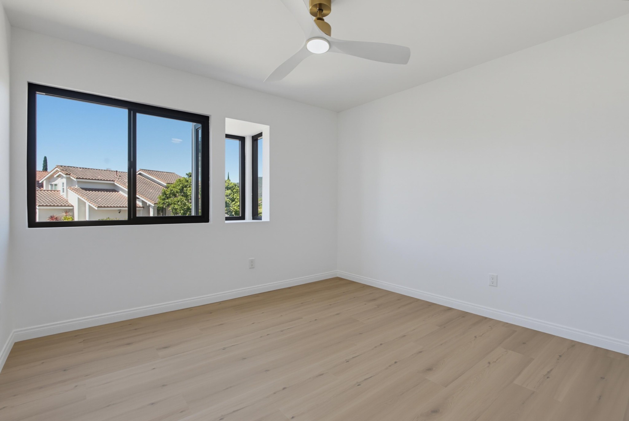 Virtual tour photo 40 of 77 for 14885 Priscilla St