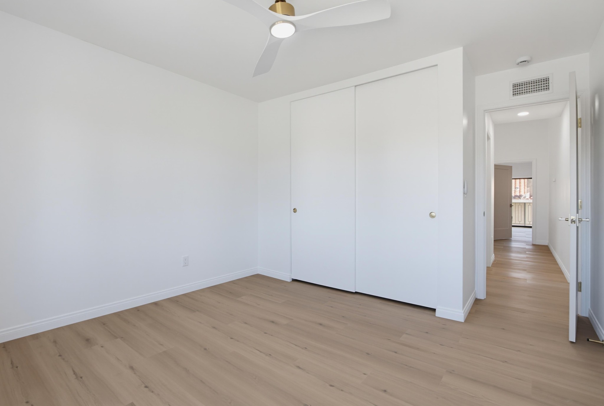 Virtual tour photo 42 of 77 for 14885 Priscilla St