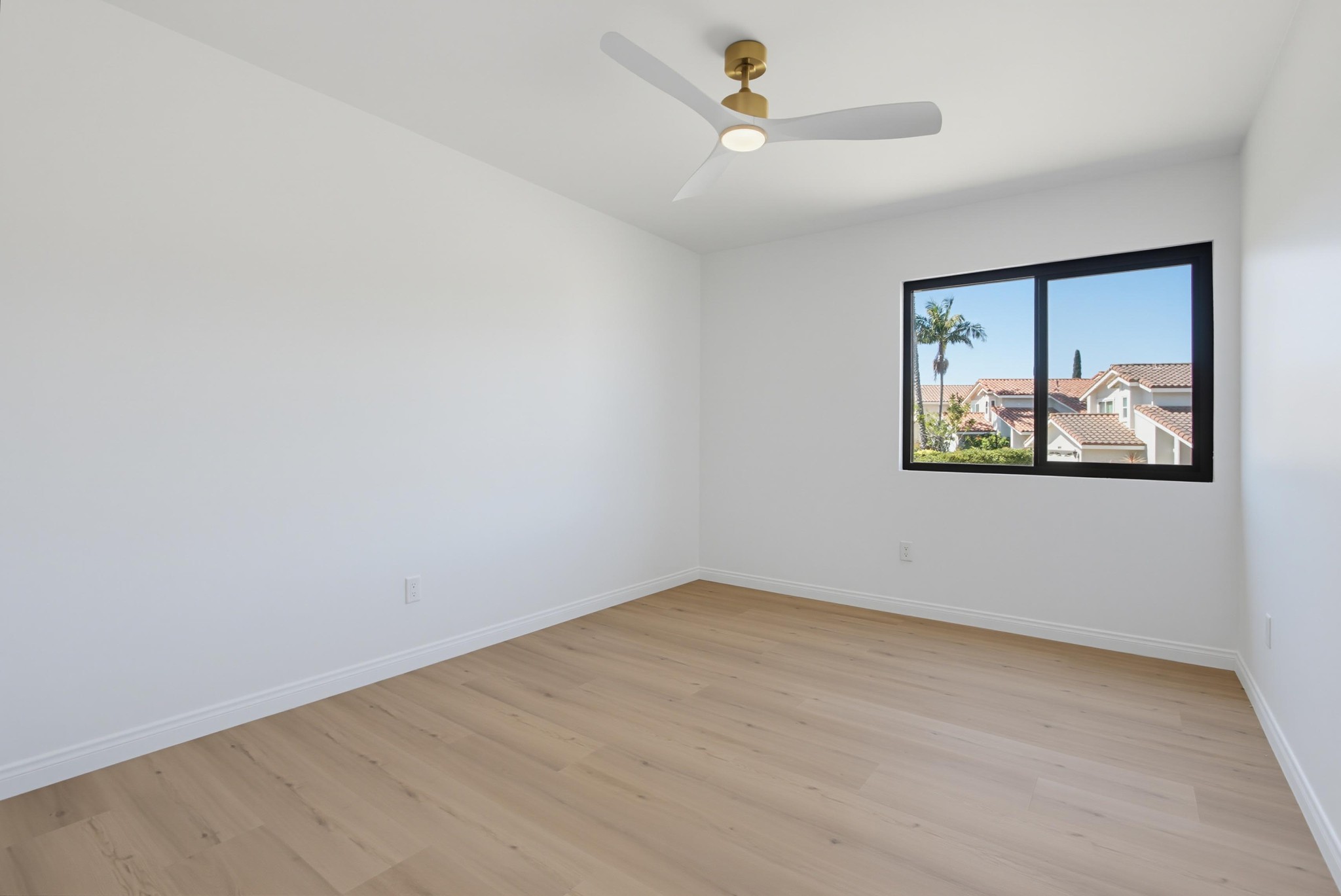 Virtual tour photo 43 of 77 for 14885 Priscilla St