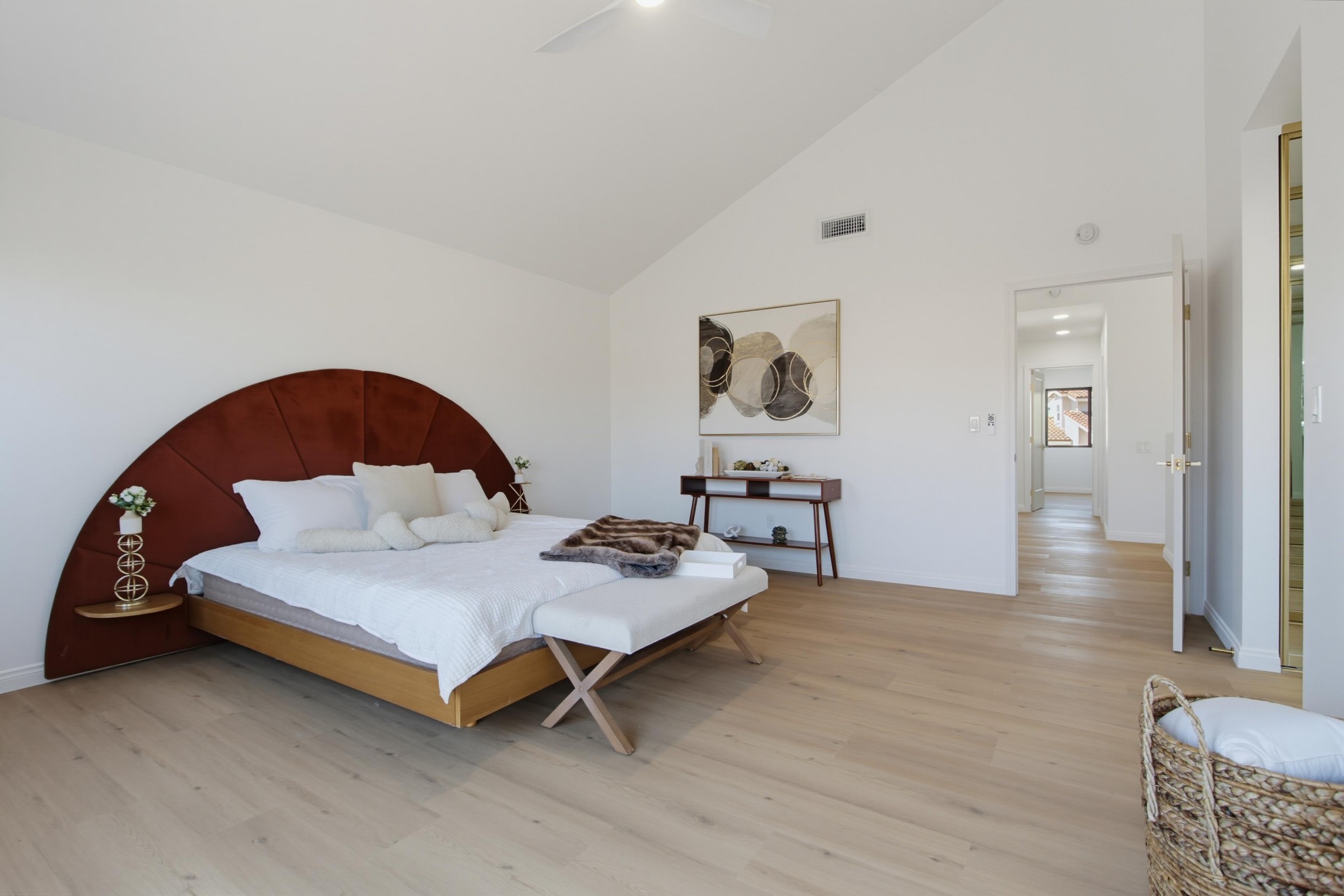 Virtual tour photo 48 of 77 for 14885 Priscilla St