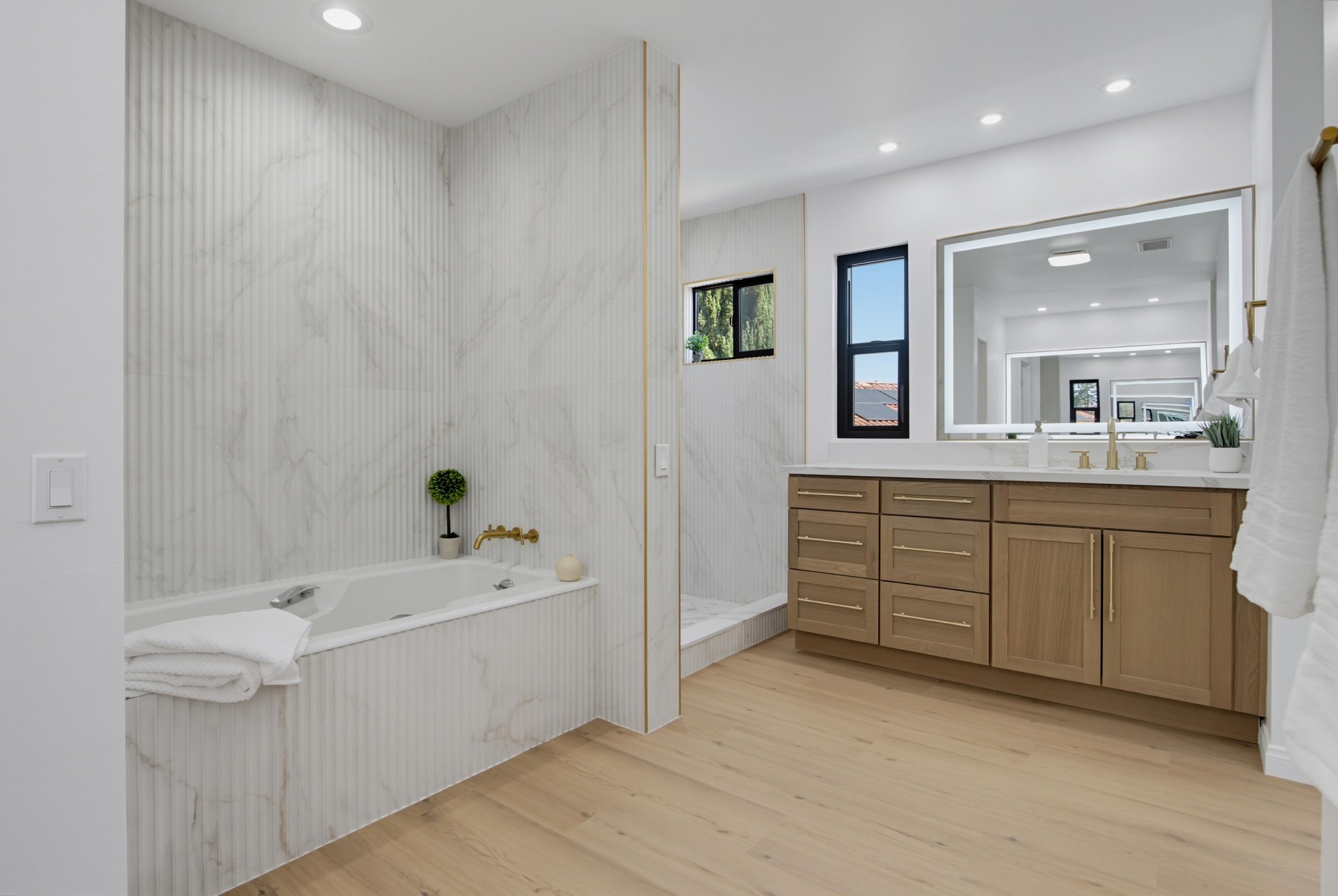Virtual tour photo 53 of 77 for 14885 Priscilla St