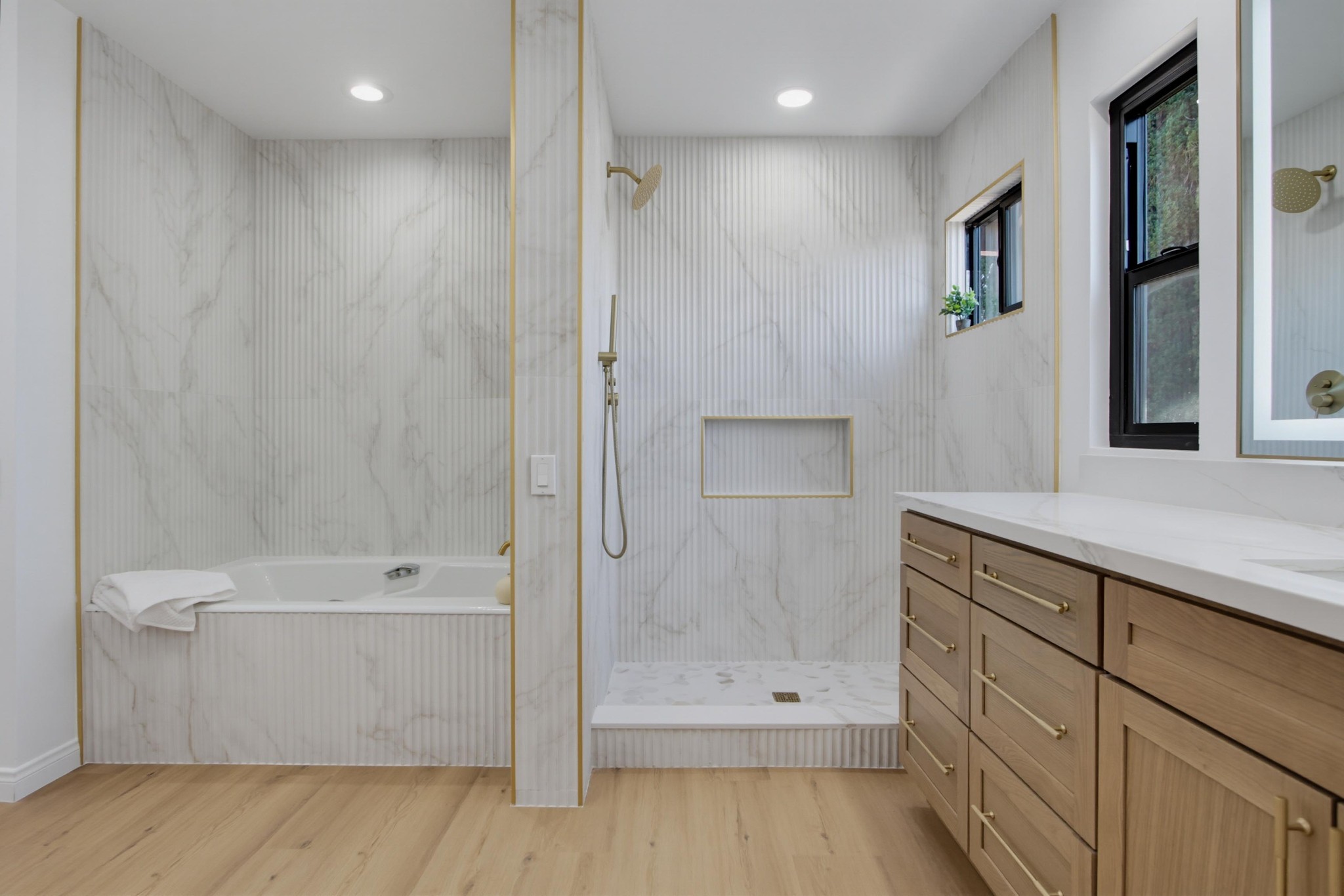 Virtual tour photo 54 of 77 for 14885 Priscilla St