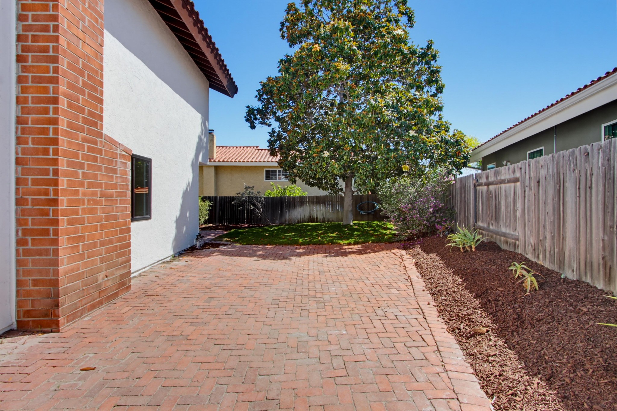 Virtual tour photo 75 of 77 for 14885 Priscilla St