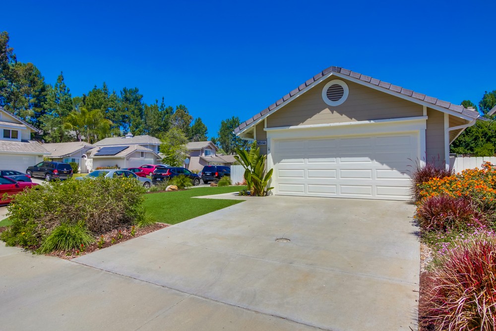 Virtual tour photo 4 of 33 for 14885 Waverly Downs Way