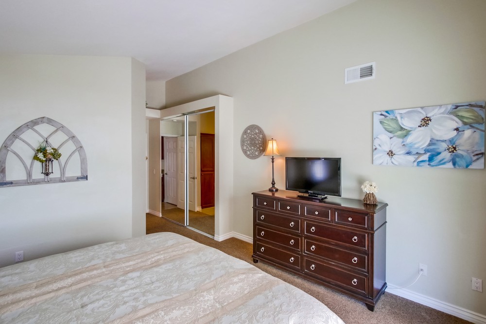 Virtual tour photo 19 of 33 for 14885 Waverly Downs Way