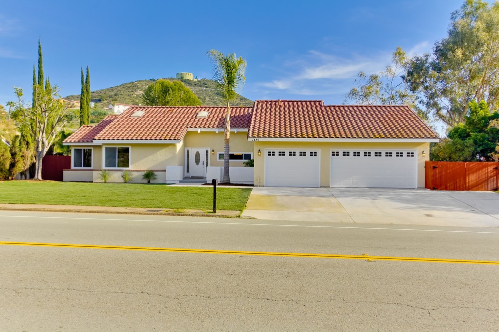 Virtual tour photo 3 of 57 for 1489 Vista Grande Rd