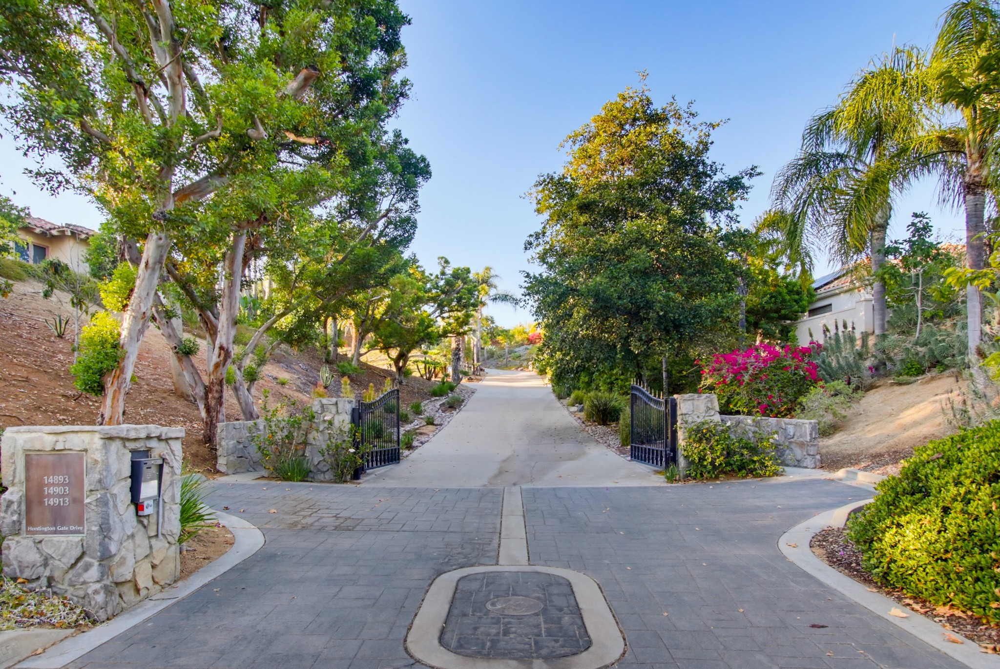 Virtual tour photo 86 of 151 for 14893 Huntington Gate Dr