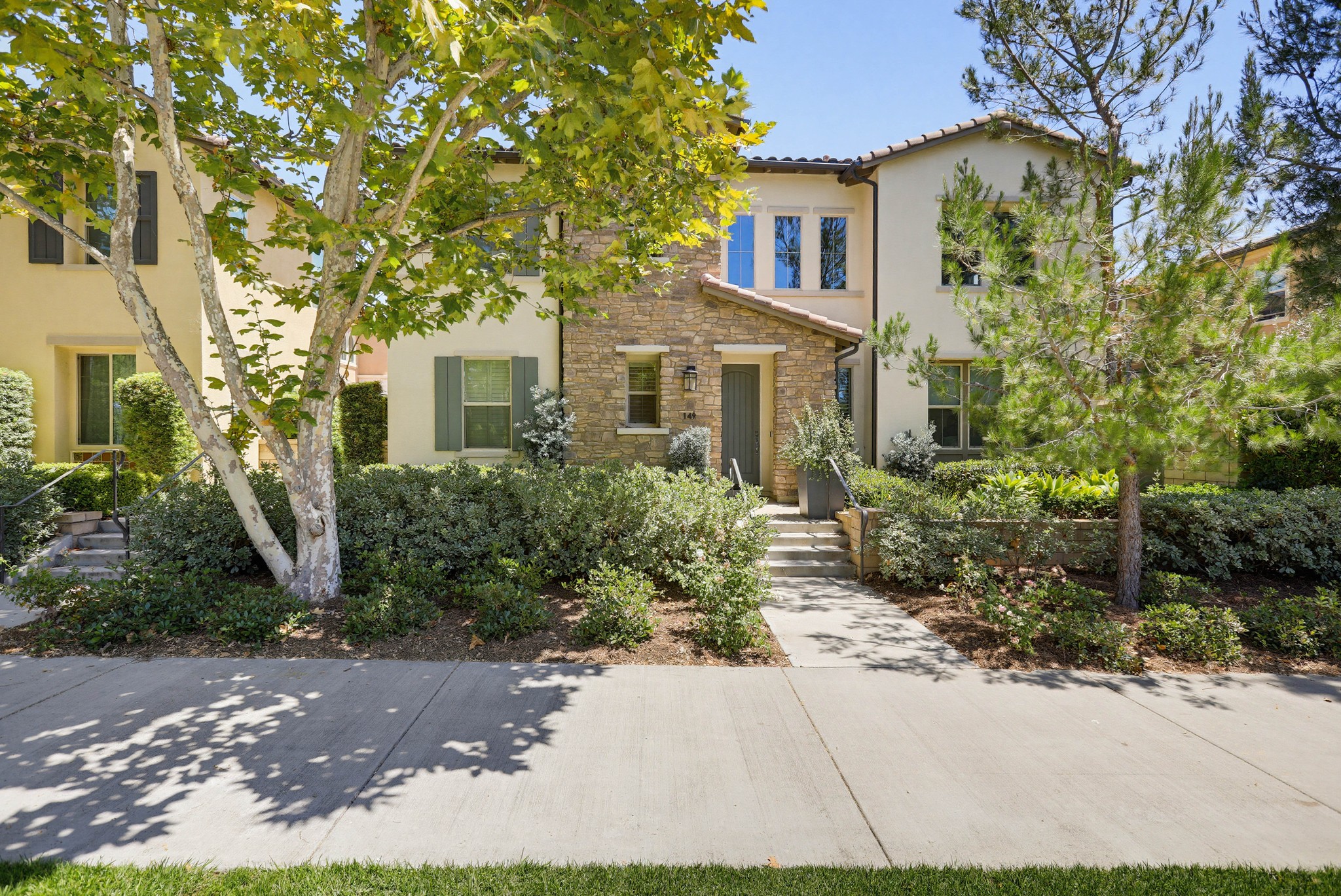 Virtual tour photo 4 of 77 for 149 Lavender