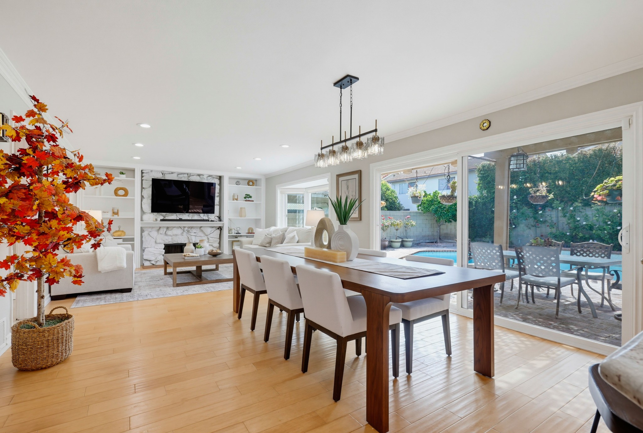 Virtual tour photo 19 of 93 for 14912 Mayten Ave