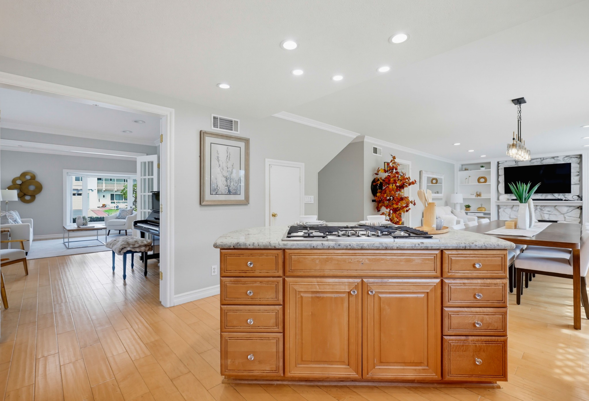 Virtual tour photo 33 of 93 for 14912 Mayten Ave