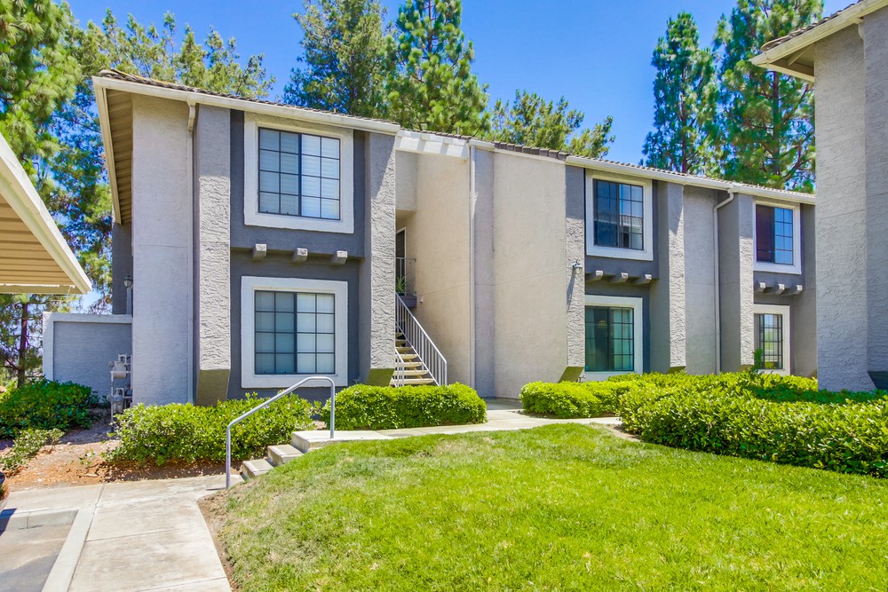 Virtual tour photo 1 of 20 for 14918 Avenida Venusto UNIT 129