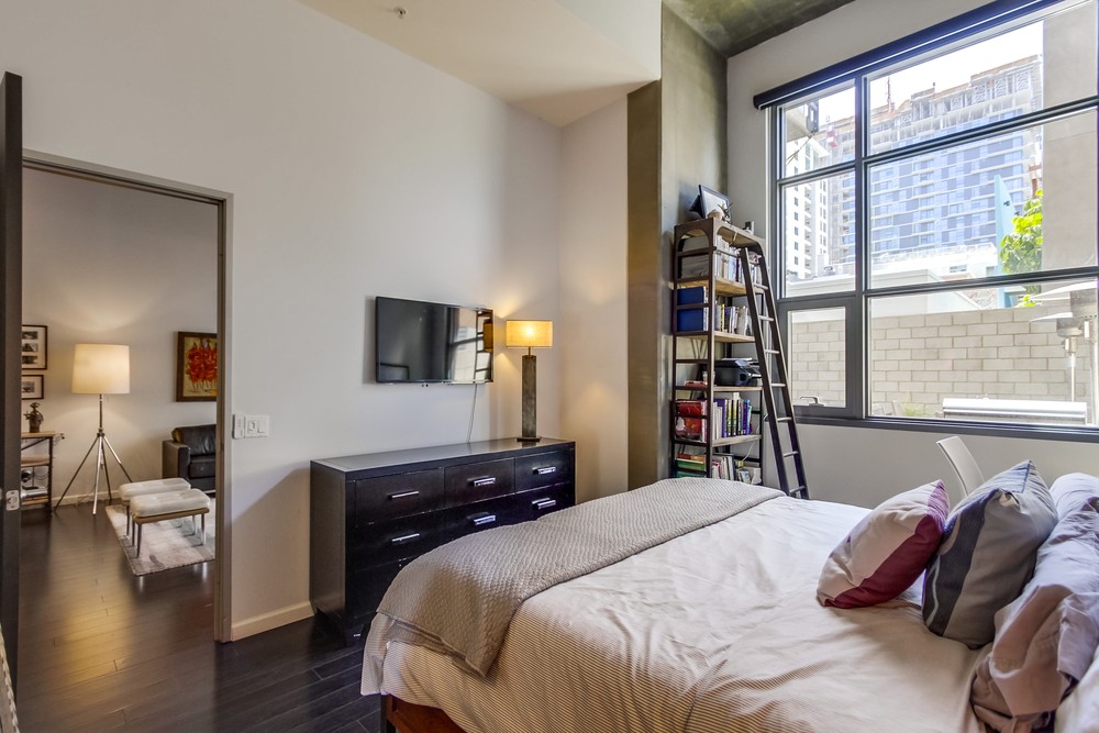 Virtual tour photo 32 of 43 for 1494 Union St #108