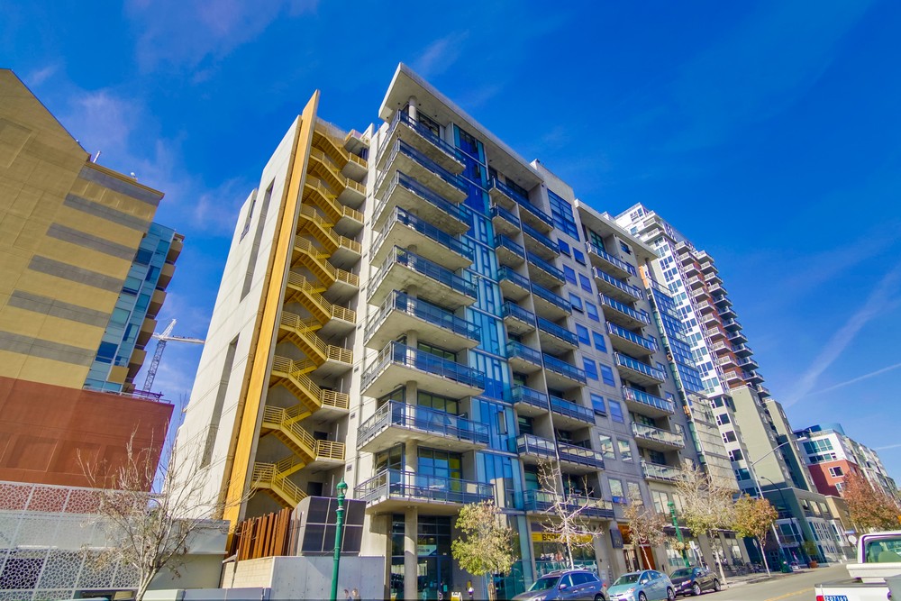 Virtual tour photo 3 of 44 for 1494 Union St #405