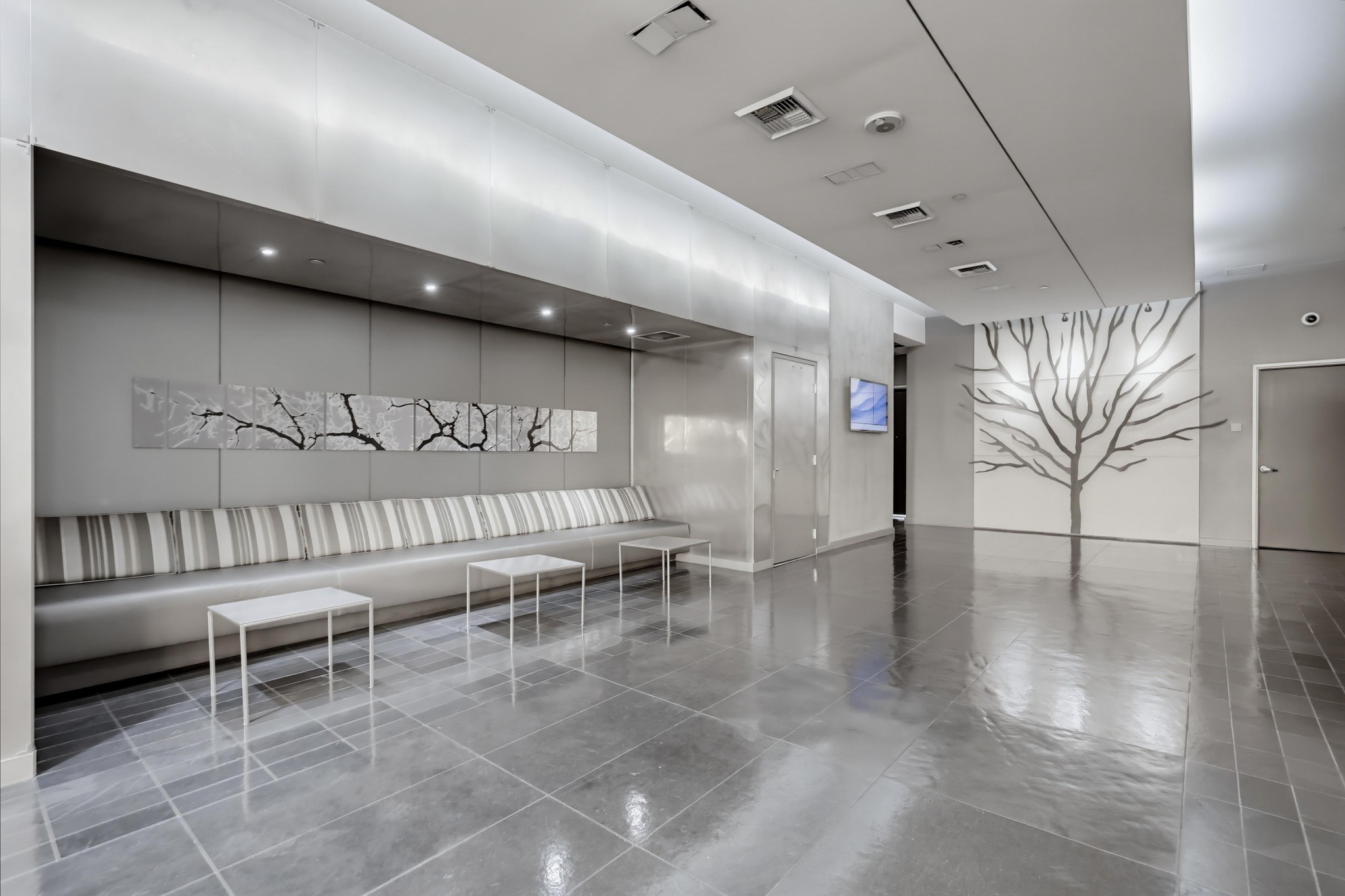 Virtual tour photo 6 of 62 for 1494 Union St