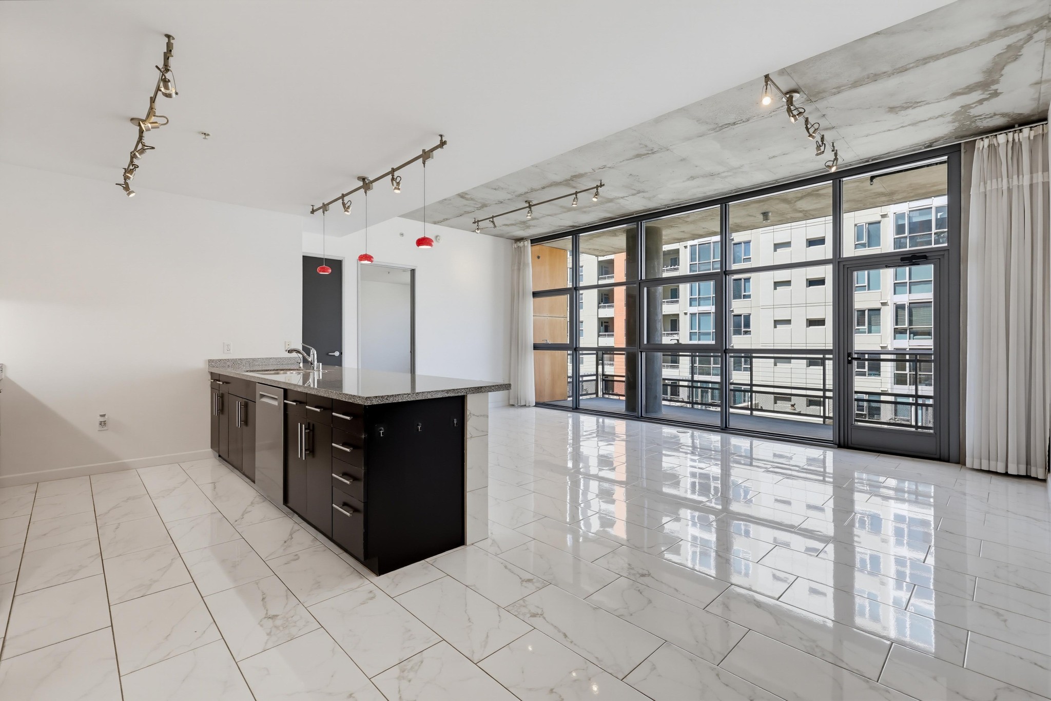 Virtual tour photo 9 of 62 for 1494 Union St