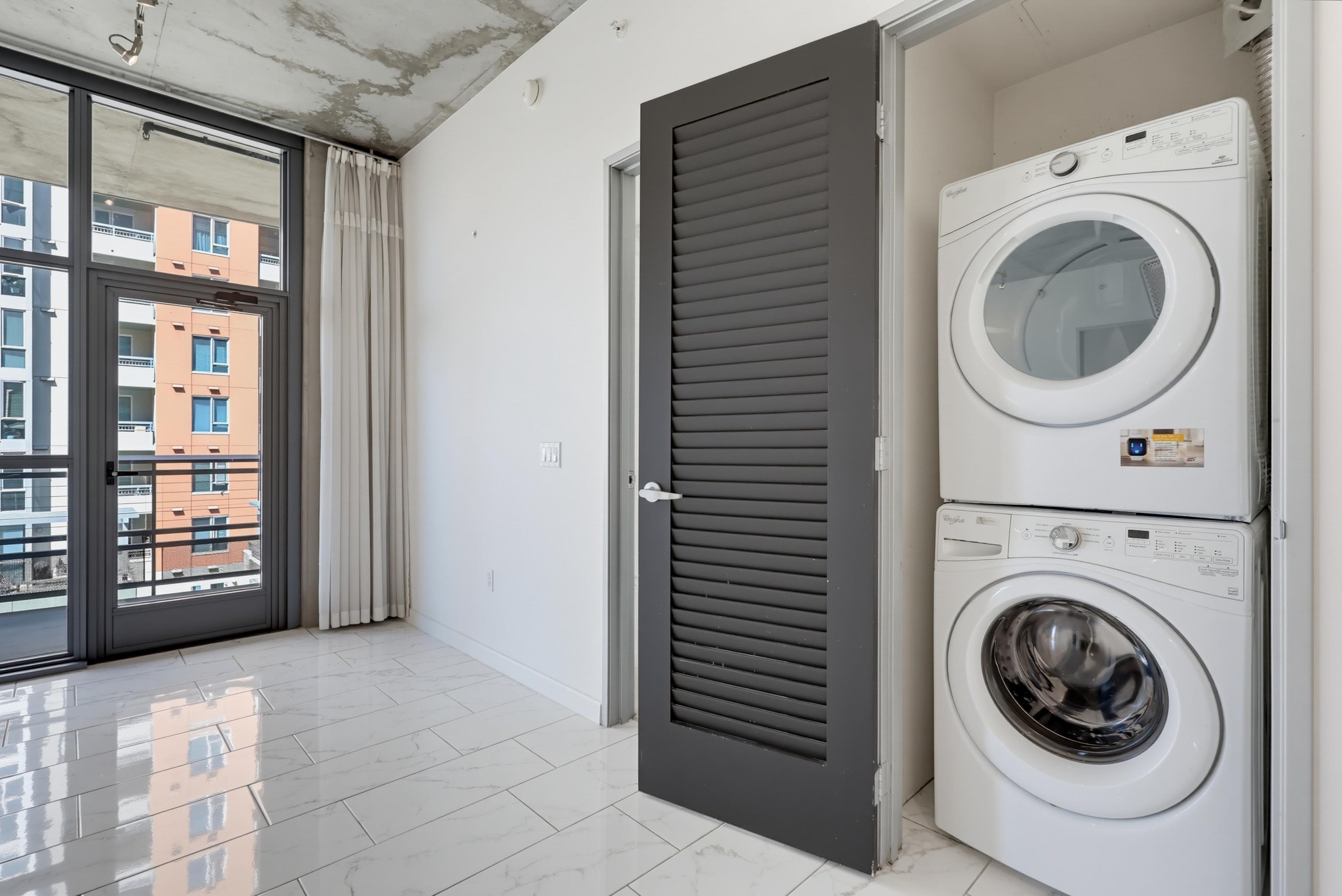 Virtual tour photo 26 of 62 for 1494 Union St