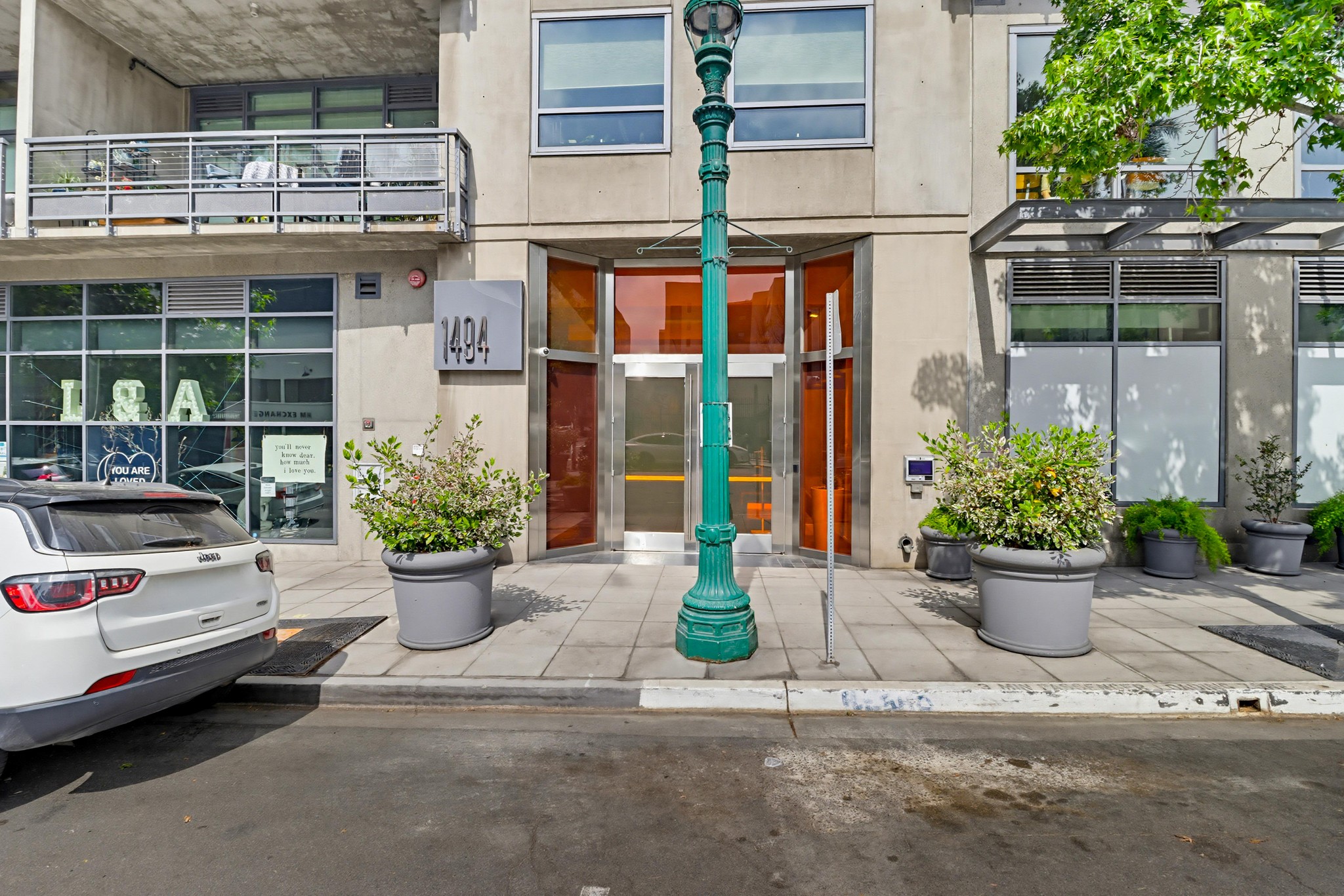 Virtual tour photo 3 of 39 for 1494 Union St UNIT 302