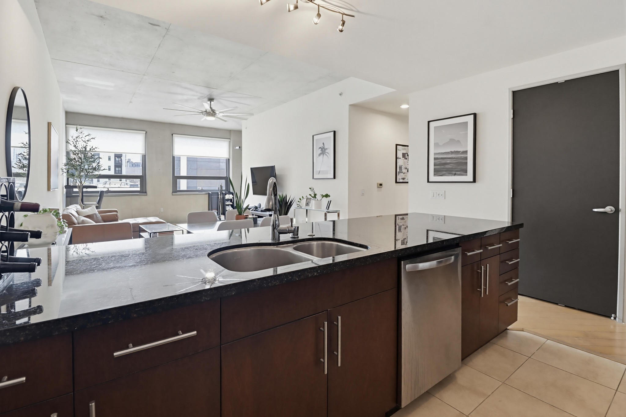 Virtual tour photo 9 of 39 for 1494 Union St UNIT 302