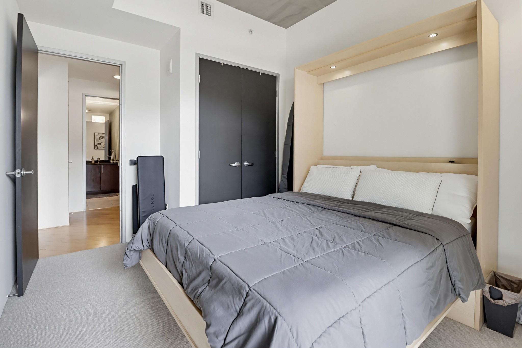 Virtual tour photo 22 of 39 for 1494 Union St UNIT 302