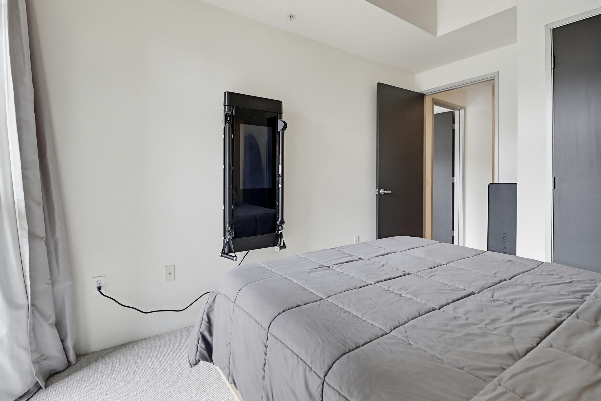 Virtual tour photo 23 of 39 for 1494 Union St UNIT 302