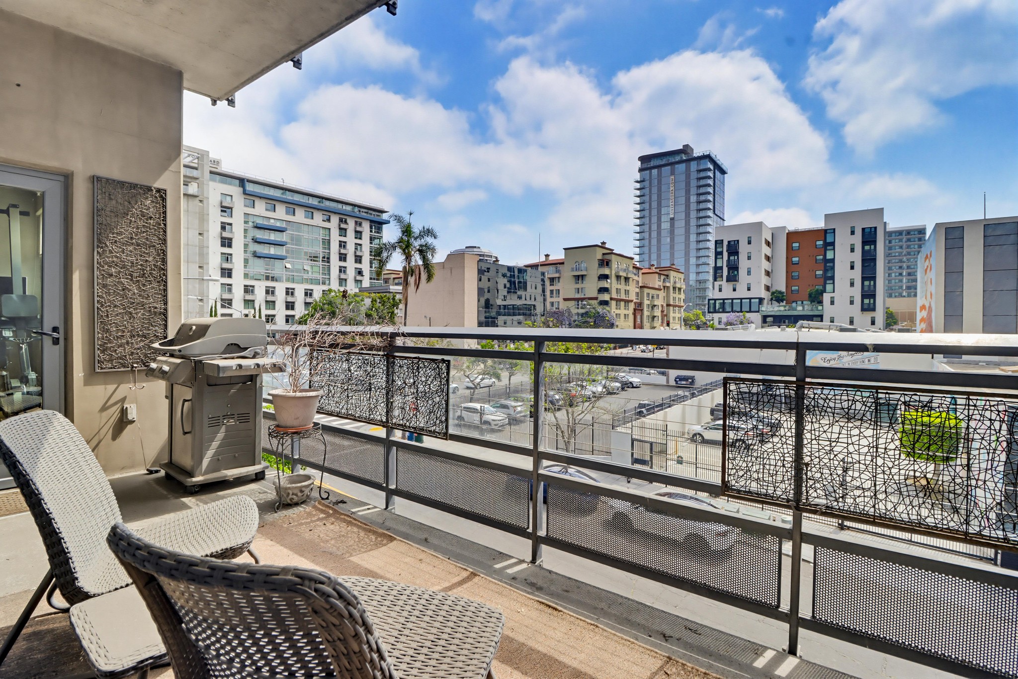 Virtual tour photo 33 of 39 for 1494 Union St UNIT 302