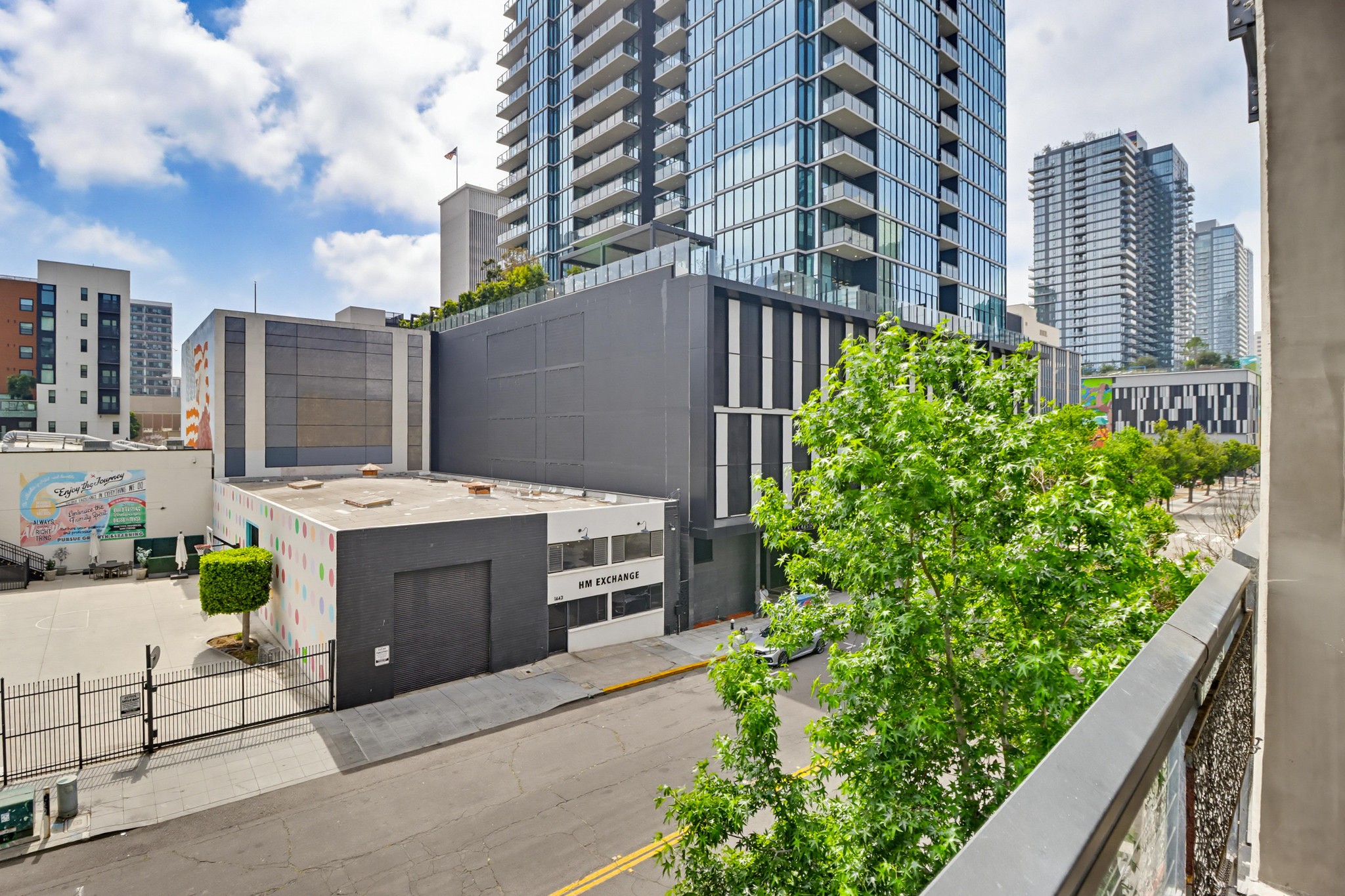 Virtual tour photo 35 of 39 for 1494 Union St UNIT 302