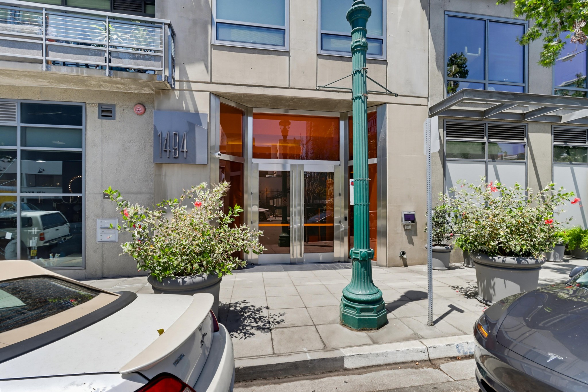 Virtual tour photo 4 of 34 for 1494 Union St Unit 407