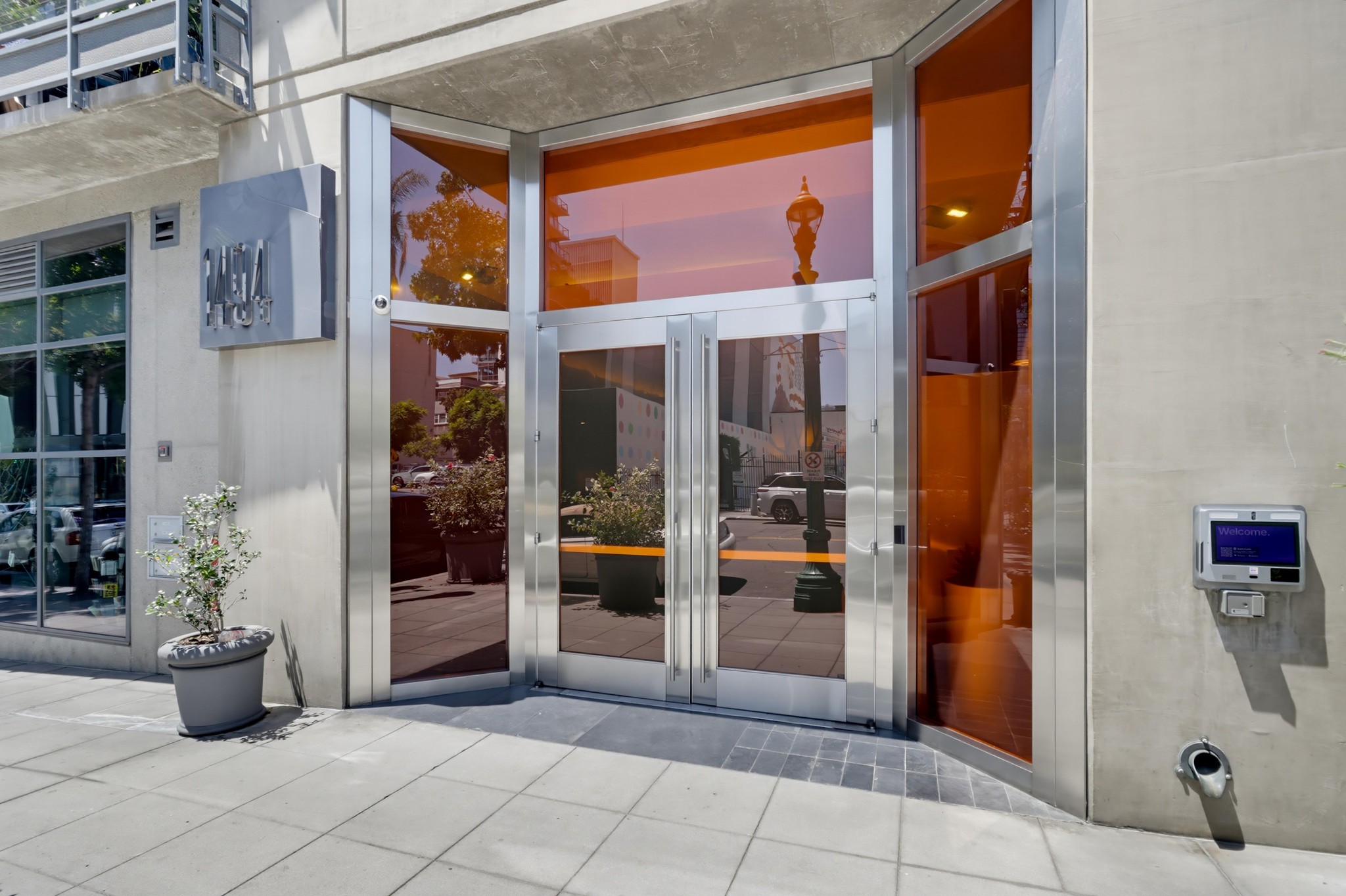 Virtual tour photo 5 of 34 for 1494 Union St Unit 407