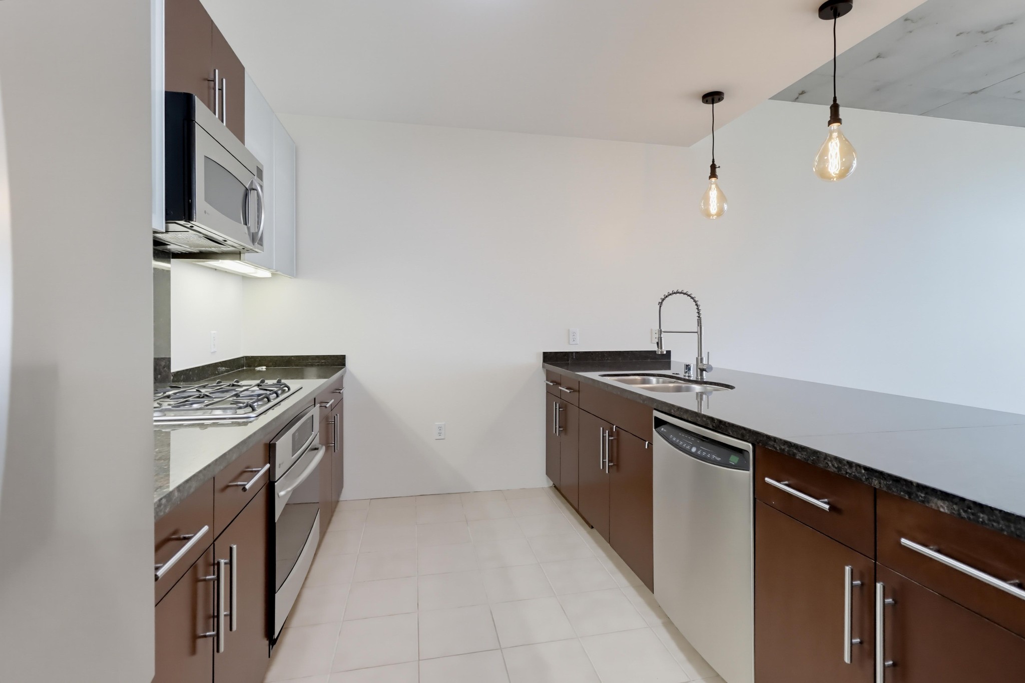 Virtual tour photo 8 of 34 for 1494 Union St Unit 407