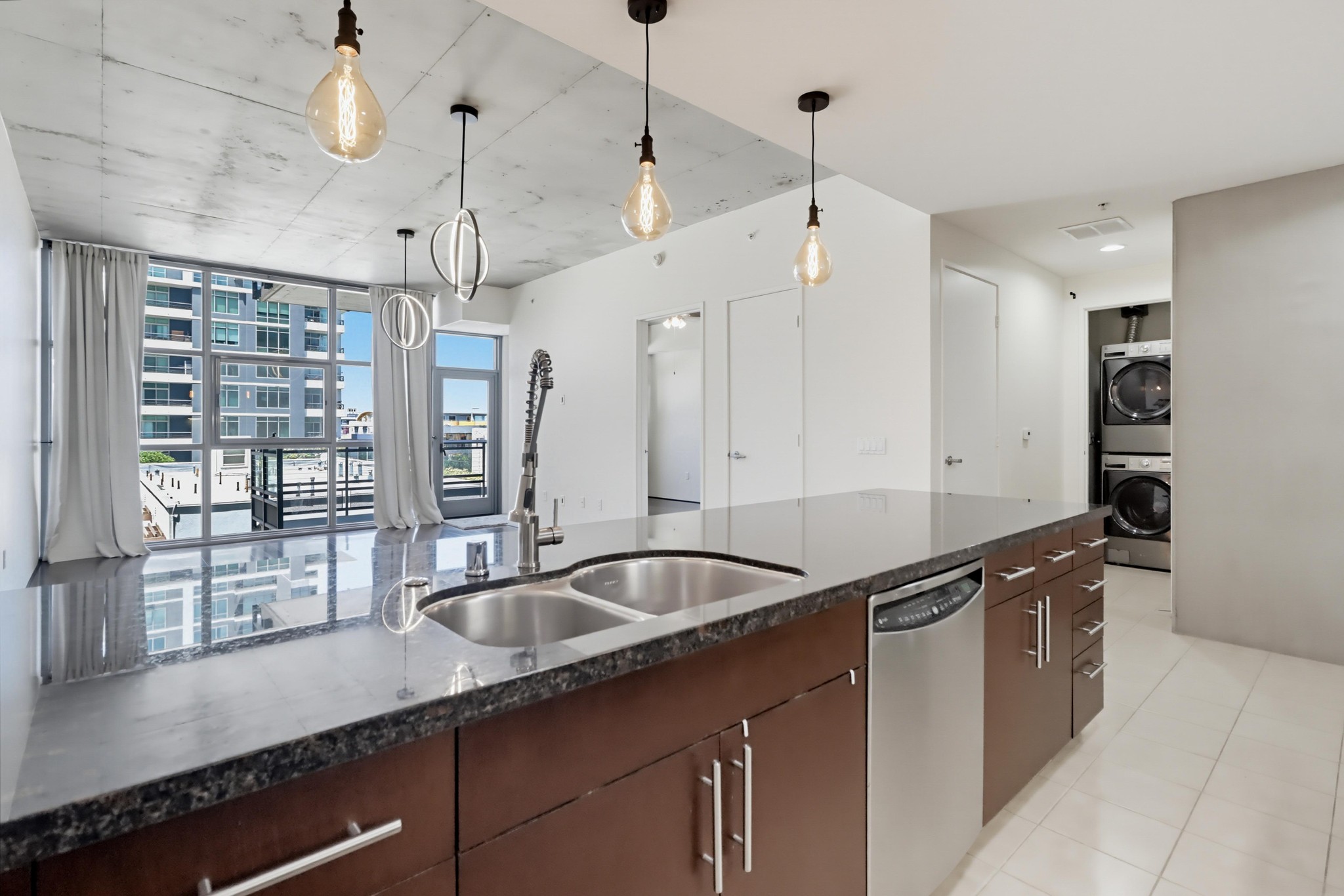 Virtual tour photo 10 of 34 for 1494 Union St Unit 407