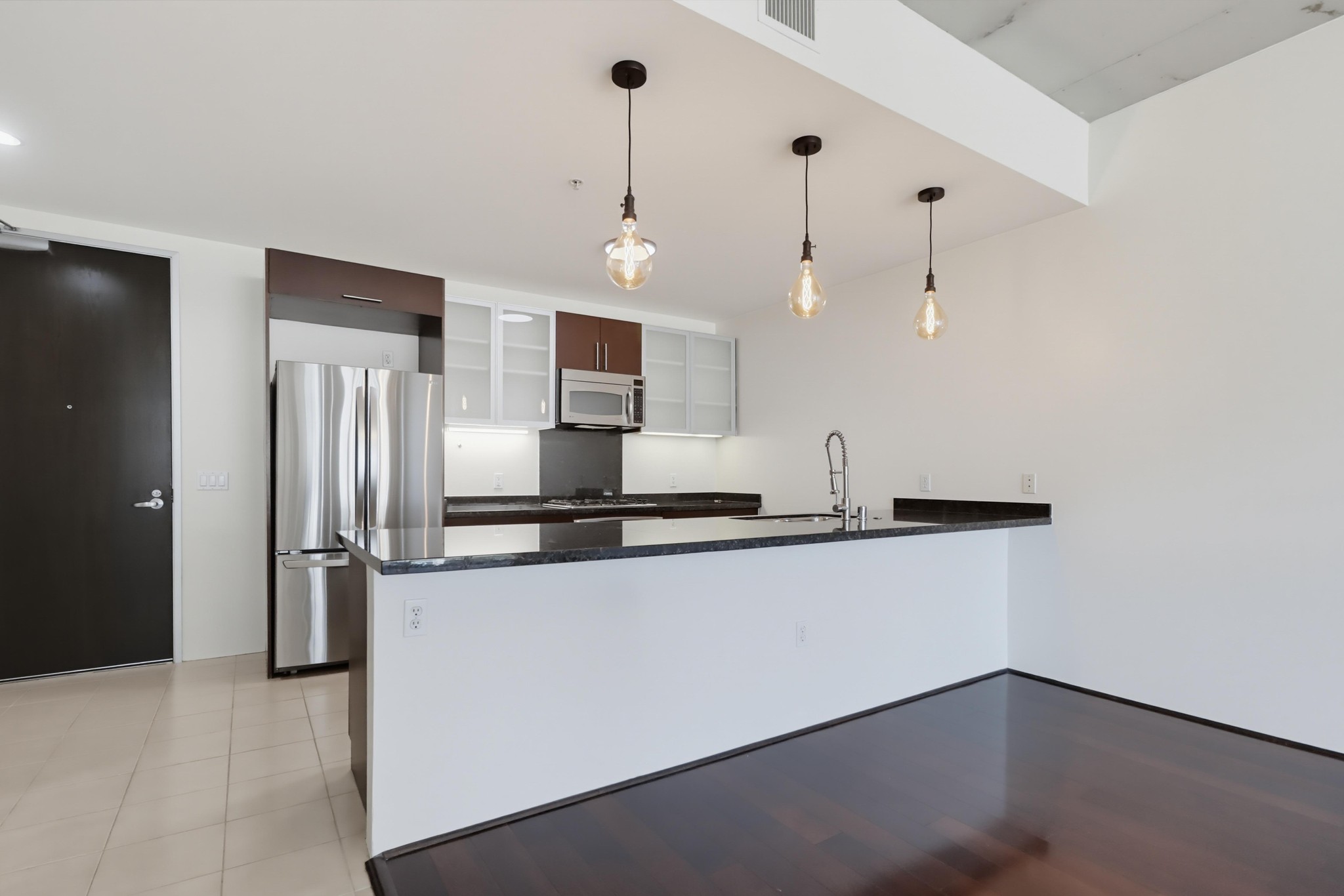 Virtual tour photo 12 of 34 for 1494 Union St Unit 407