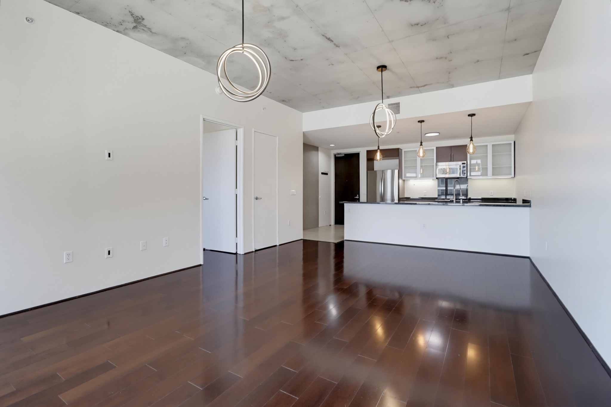Virtual tour photo 16 of 34 for 1494 Union St Unit 407