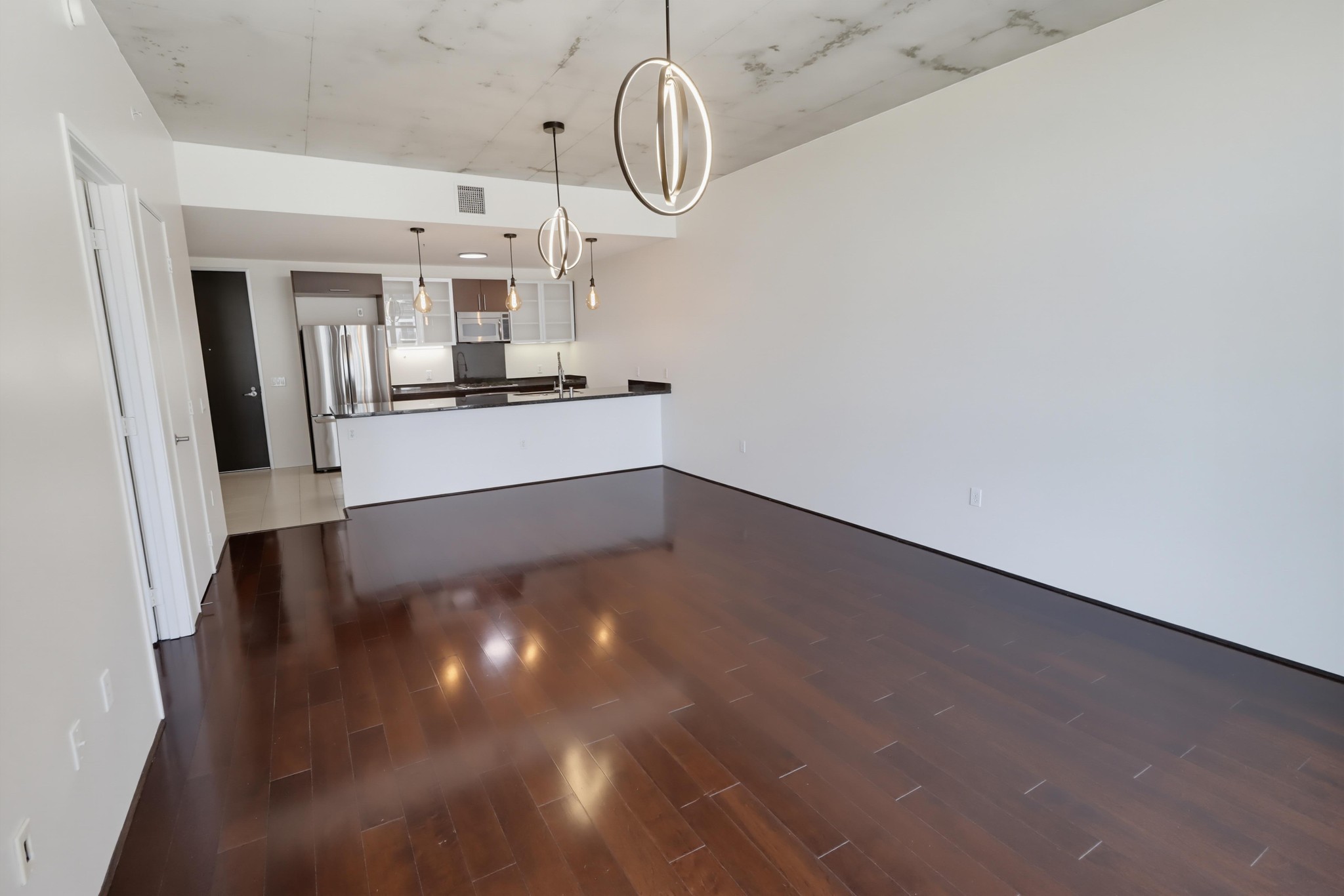Virtual tour photo 18 of 34 for 1494 Union St Unit 407