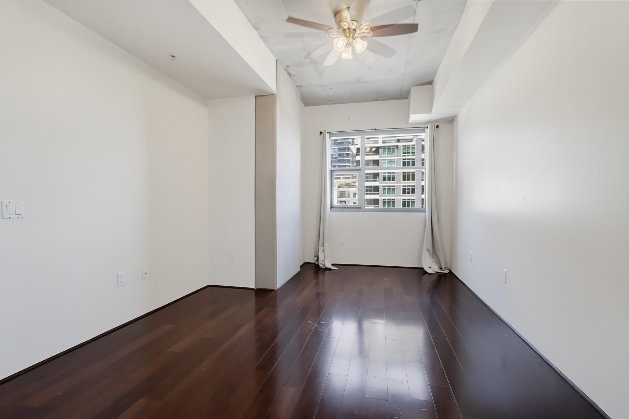 Virtual tour photo 21 of 34 for 1494 Union St Unit 407
